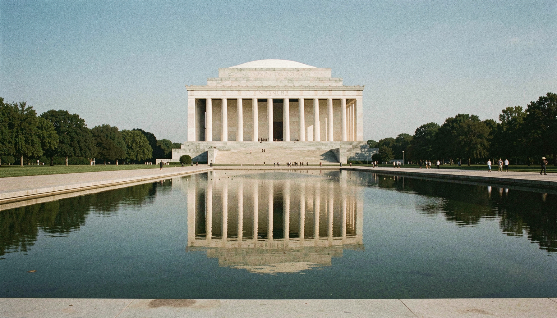 Reflecting Pool Repair Bill Balloons to $13.1 Million on No-Bid Deal