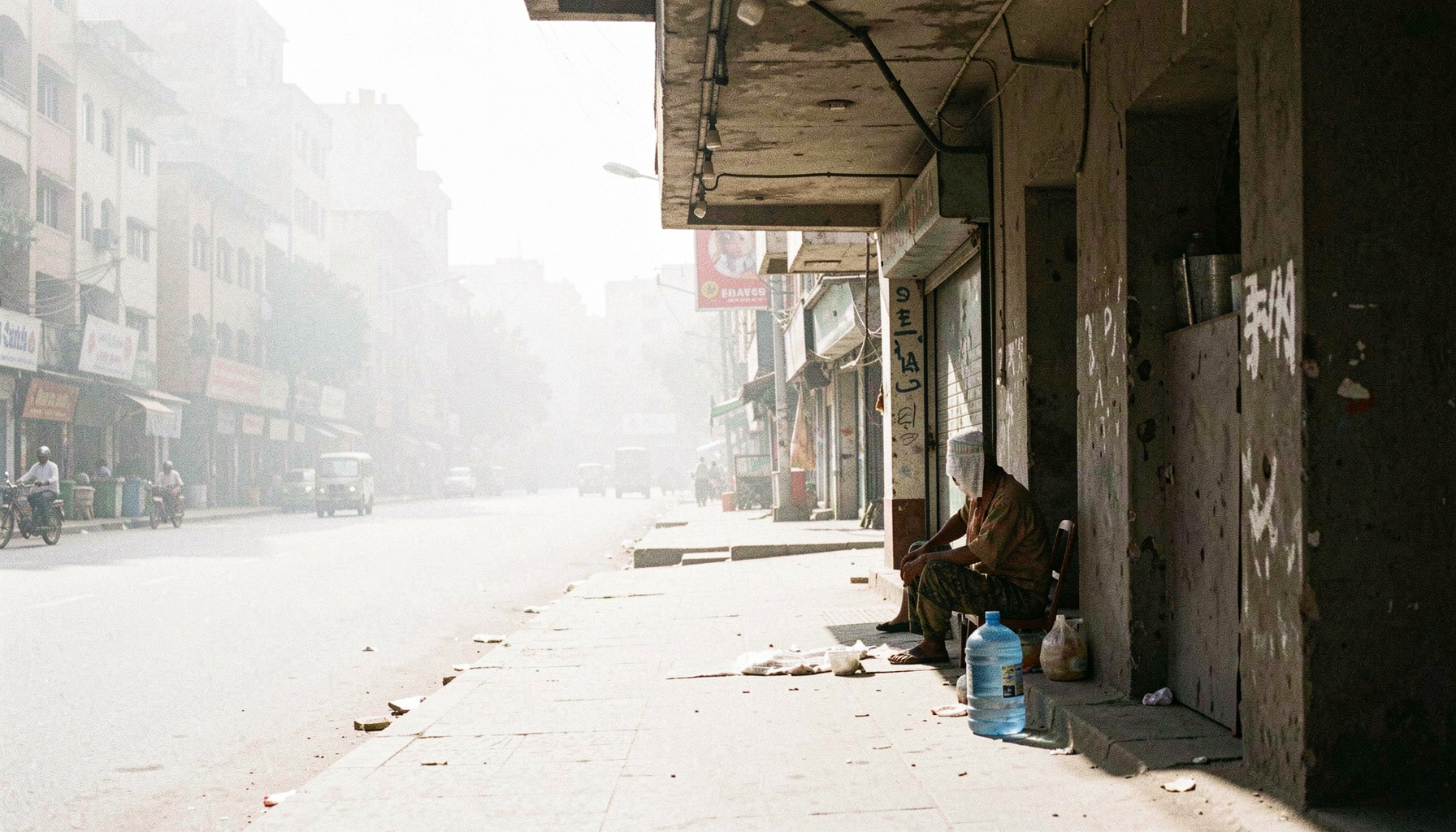 Karachi Bakes as Merciless Heatwave Rewrites What Passes for Normal