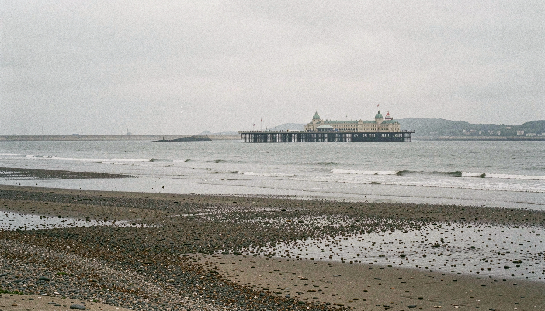 Three sisters drowned off Brighton beach named by police