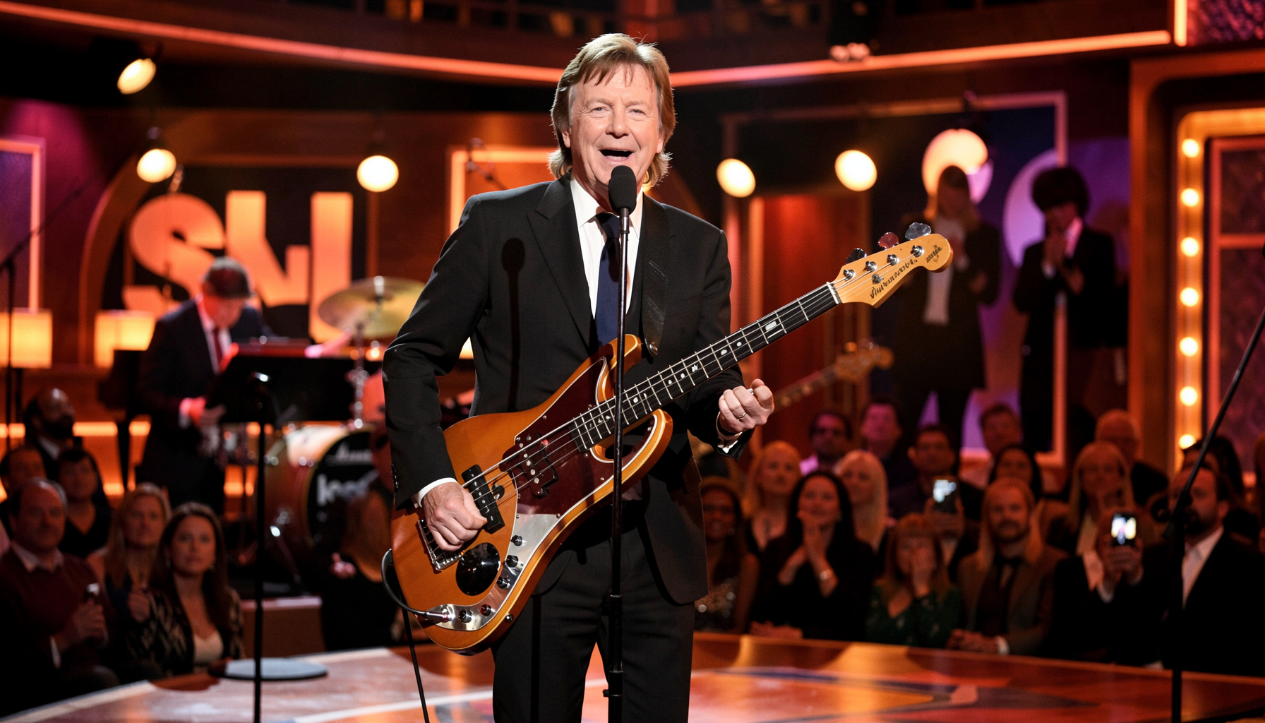 McCartney Pulls Off Surprise Third Set to Close SNL Season 51